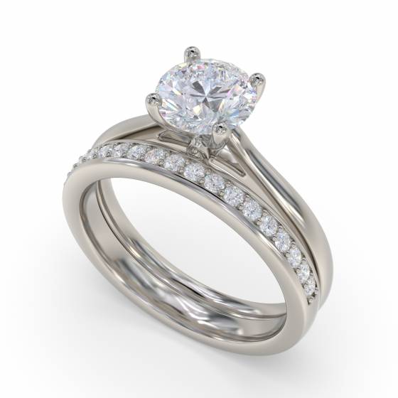 Elegant Round Diamond Engagement Ring