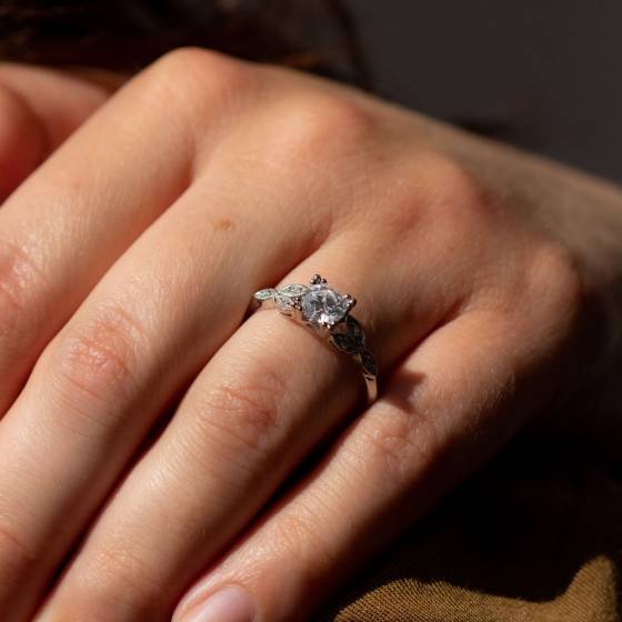 Designer Vintage Round Diamond Ring