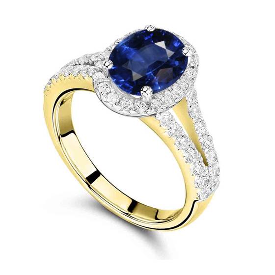 Single Halo Oval Diamond Split Shoulder Set Ring