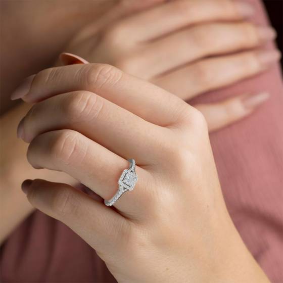 0.50ct VS/EF Halo Engagement Ring