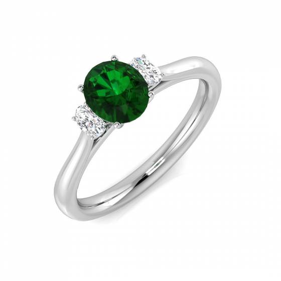 0.87ct SI2/G Oval cut Green Emerald Gemstone Ring in Platinum