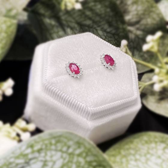 1.38ct VS/FG Gemstone Earrings