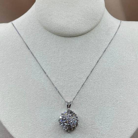 1.00ct VS/G-H Round and Baguette Cut Natural Diamond Fancy Pendant