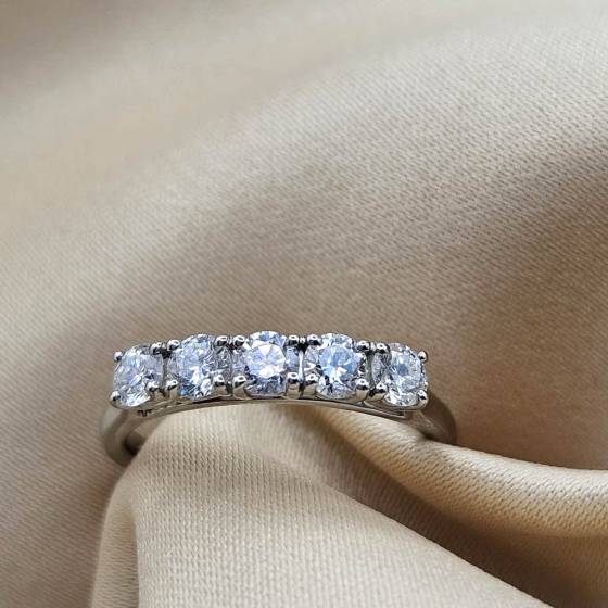0.70ct SI/F-G Round Cut Natural Diamond 5 Stone Ring
