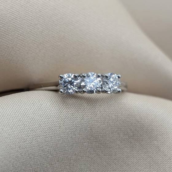 0.70ct SI/F-G Round Cut Natural Diamond Trilogy Ring