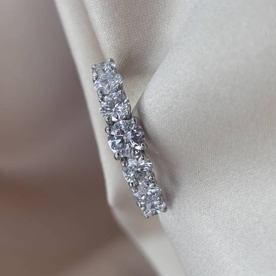 2.03ct SI/F Round Cut Natural Diamond Seven Stone Ring