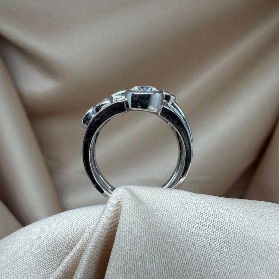 2.05ct VS/F-G Round Cut Natural Diamond Bubble Ring
