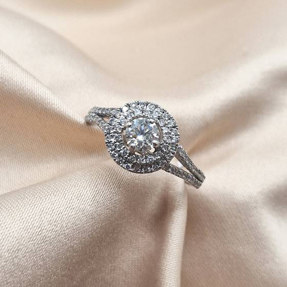 0.80ct SI2/H Round Cut Natural Diamond Halo Ring