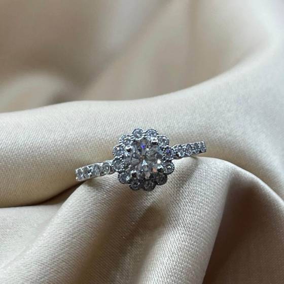 0.85ct VS2/F Round Cut Natural Diamond Halo Shoulder Set Ring