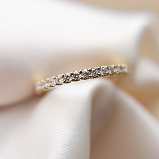 0.75ct VS/E-F Round Cut Natural Diamond Full Prong Eternity Ring