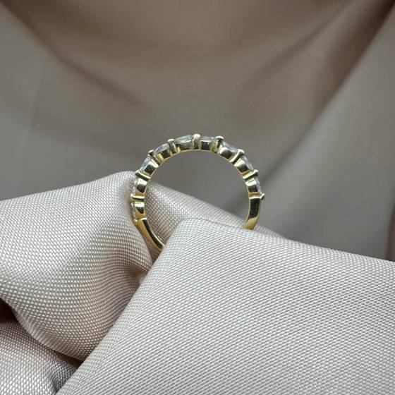 0.35ct VS/F-G Marquise Cut Natural Diamond Claw Set Shaped Wedding Ring