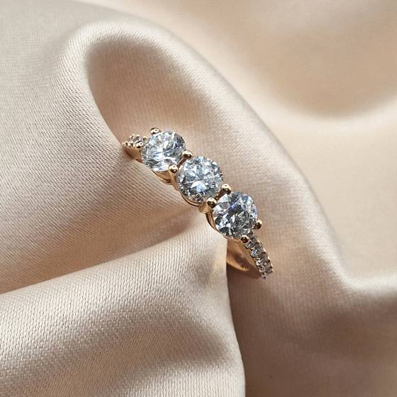 1.70ct SI/G-H Round Cut Natural Diamond Shoulder Set Trilogy Ring