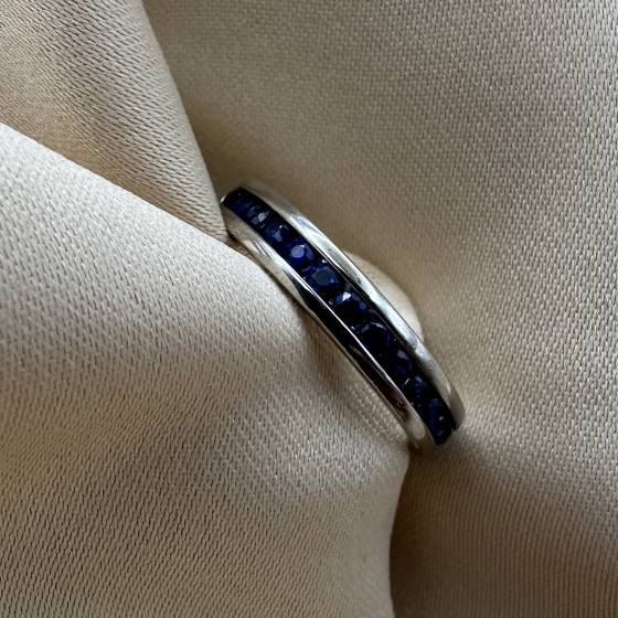 0.50ct Round Cut Blue Sapphire Gemstone Eternity Ring