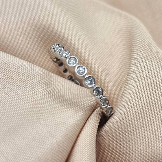 0.50ct SI/F-G Round Cut Natural Diamond Bezel Set Eternity Rimg