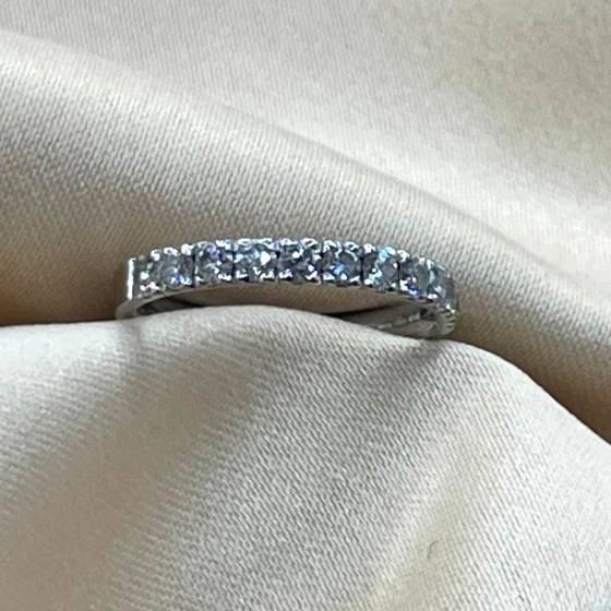 0.50ct VS/F-G Round Cut Natural Diamond Half Eternity Ring
