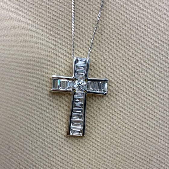 0.75ct VS2/F-G Baguette Cut Natural Diamond Cross Pendant