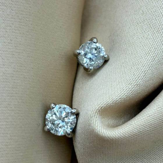 1.00ct I1/G-H Round Cut Natural Diamond Stud Earrings