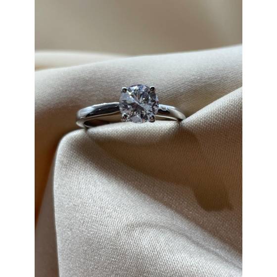 0.90ct I1/E Round Cut Natural Diamond Solitaire Ring
