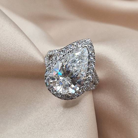 6.00ct VS1/E Pear Cut Lab Grown Diamond Halo Spilt Shank Ring
