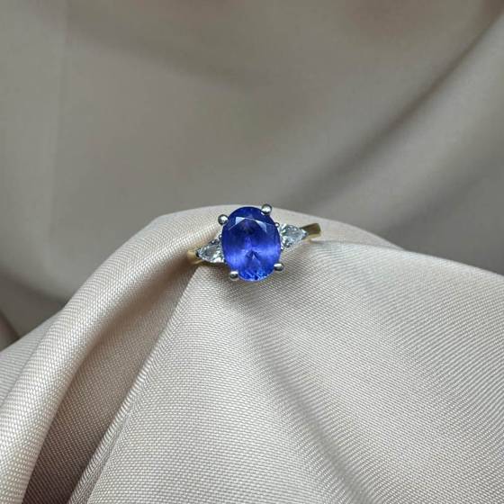 2.19ct Oval Cut Tanzanite Gemstone and Diamond Trilogy Ring