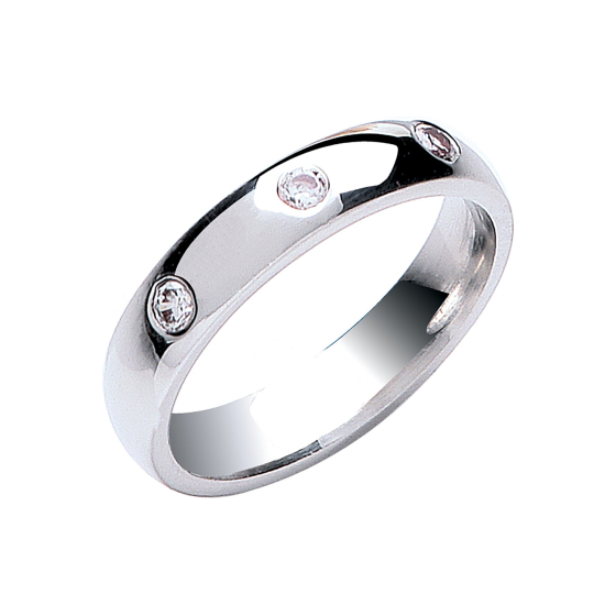 0.15ct 3 stone Brilliant Cut Diamond Set 4mm Court Platinum Wedding Band