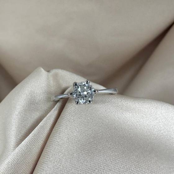 0.80ct I1/F Round Cut Natural Diamond Six Claw Solitaire Ring