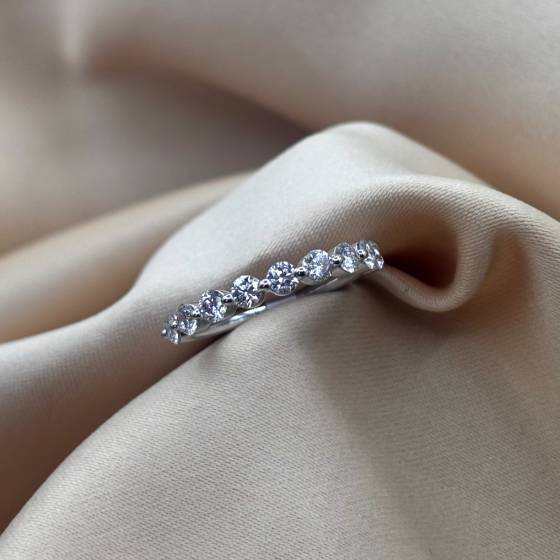 0.75ct VS/F-G Round Cut Natural Diamond Half Eternity Ring