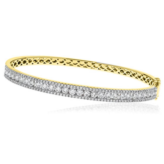 Elegant Round Diamond Set Bangle