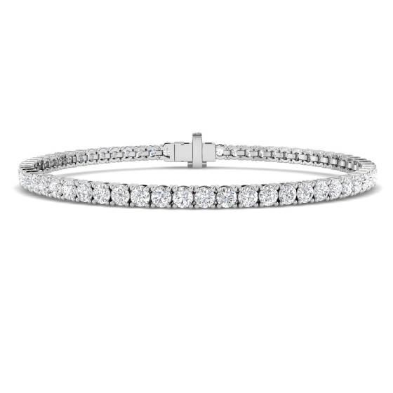 4.56ct VS/F Round cut Labgrown Diamond Tennis Bracelet in 9k White Gold