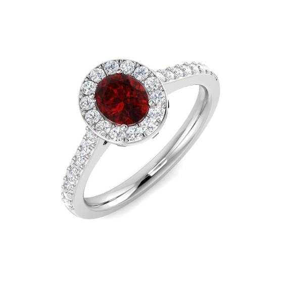 0.85ct SI2/G Oval cut Ruby Gemstone Ring in Platinum