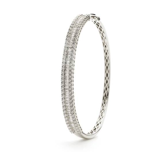3.50ct VS/F-G Baguette and Round Fancy Bangle