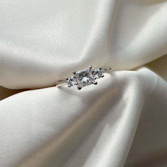 1.00ct SI1/F Princess Cut Natural Diamond Trilogy Ring