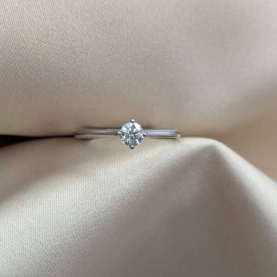 0.30ct SI2/G Round Cut Natural Diamond Solitaire Ring