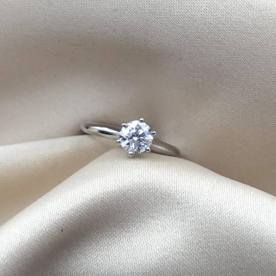 0.81ct SI2/G Round Cut Natural Diamond Solitaire Ring