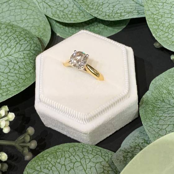 1.52ct I1/I Natural Round Diamond Solitaire Ring in 18k Yellow Gold
