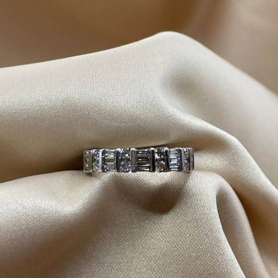 1.10ct VS/G-H Baguette and Round Cut Natural Diamond Half Eternity Ring