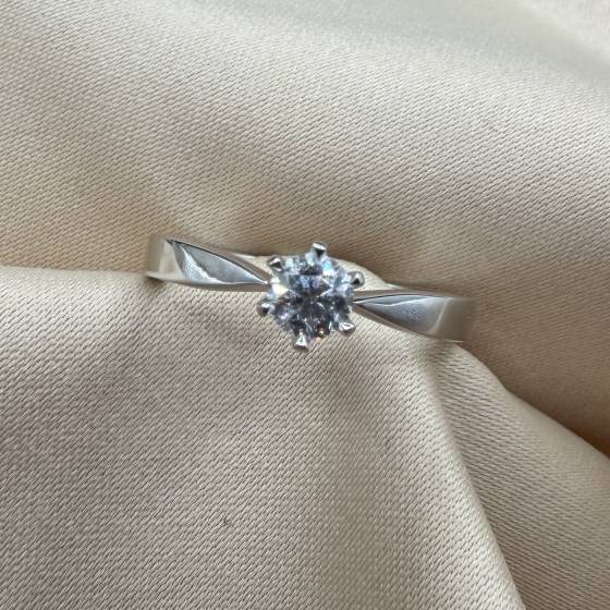 0.30ct VVS1/D Round Cut Natural Diamond Six Claw Solitaire Ring