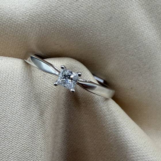 0.20ct SI2/G Princess Cut Natural Diamond Solitaire Ring
