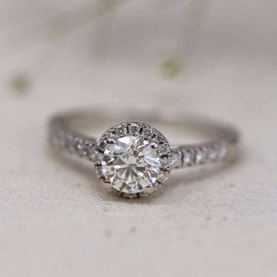 1.23ct VVS2/D Lab Grown Round Diamond Halo Shoulder Set Ring in Platinum