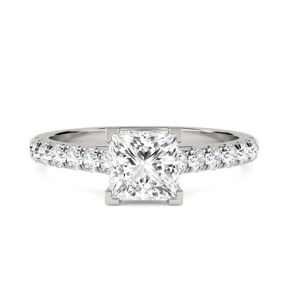 0.96ct VVS2/E Lab Grown Princess Diamond Shoulder Set Ring in Platinum