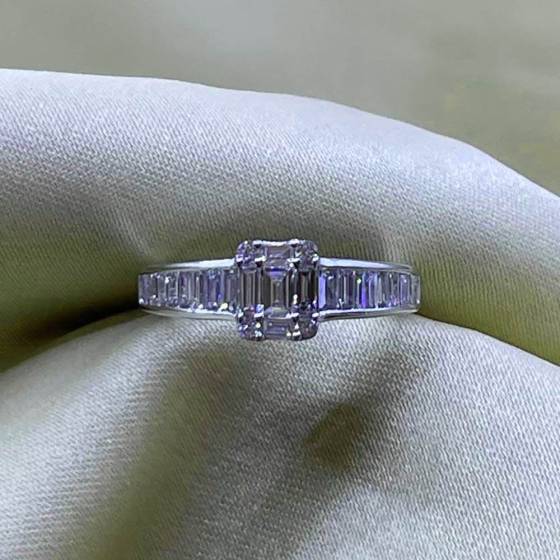0.90ct VS/E-F Round Cut Natural Diamond Dress Ring