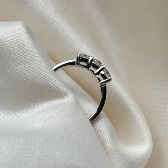 0.78ct SI/F-G Natural Round Diamond Trilogy Ring in 18k White Gold