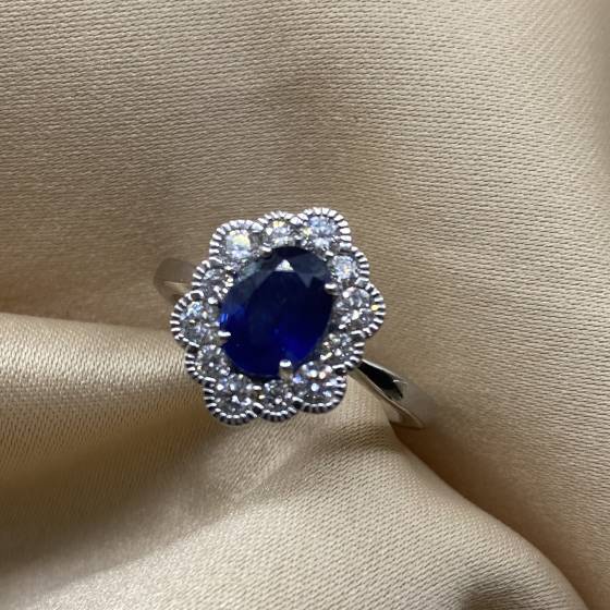 1.92ct VS/F Oval Cut Blue Sapphire Gemstone Flower Halo Ring