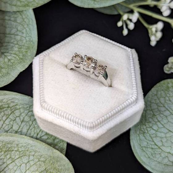 1.49ct SI1/H-I Round Cut Natural Diamond Trilogy Ring