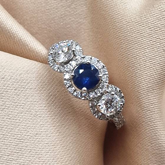 1.30ct VS/E-F Round Cut Natural Diamond Halo Shoulder Set Ring