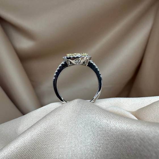 1.31ct VVS/FY Natural Pear Diamond Cluster Ring in 18k White Gold