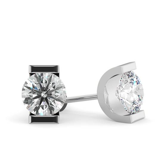 HER42 Round Stud Diamond Earrings