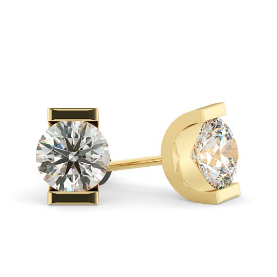 HER42 Round Stud Diamond Earrings