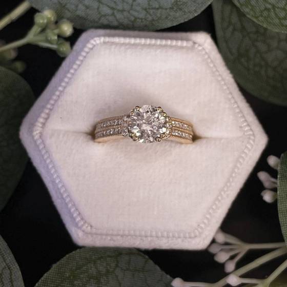 2.00ct I1/H Round Natural Diamond Shoulder Set Ring