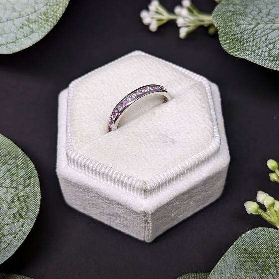 0.61CT VS/EF Round Diamond & Pink Sapphire Eternity Ring